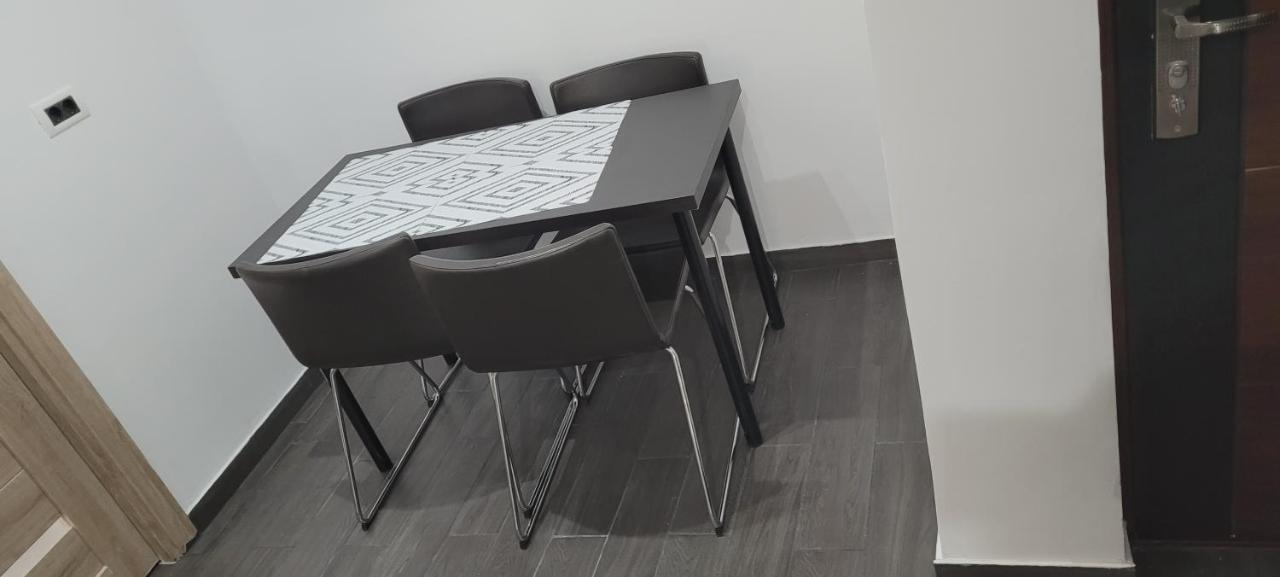 Andi 2-Apartament Băile Herculane Buitenkant foto